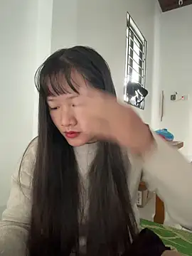 TrangNemo online show from 11.27.25