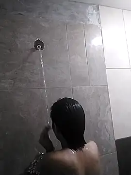 Lollysmile26 online show from 11.21.25