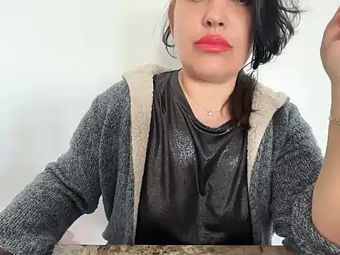 Snapshot of Noryvane chatting on 02.20.26 Noryvane online show from 02.20.26