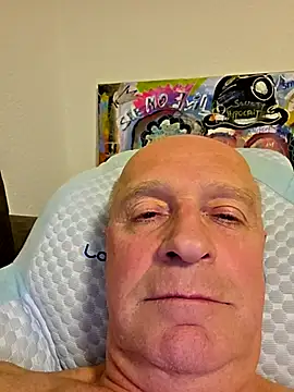 Snapshot of rudy-kralik chatting on 02.24.26 rudy-kralik online show from 02.24.26