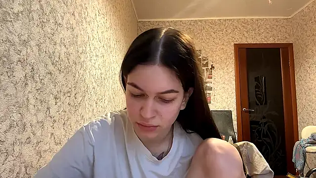 Wallazar cute online show from 10.24.25