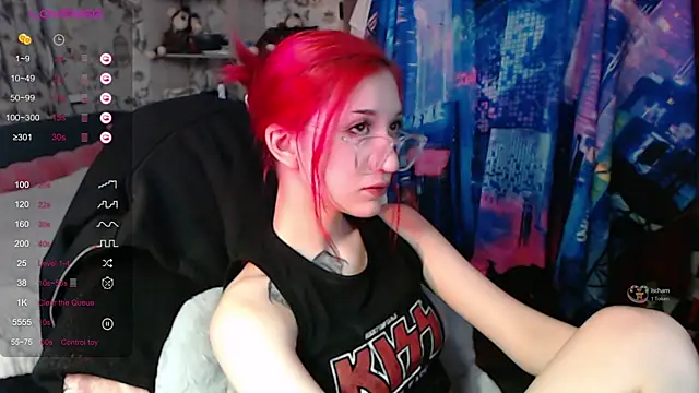 Snapshot of Dreamy_Red_Girl chatting on 10.07.25 Dreamy Red Girl online show from 10.07.25