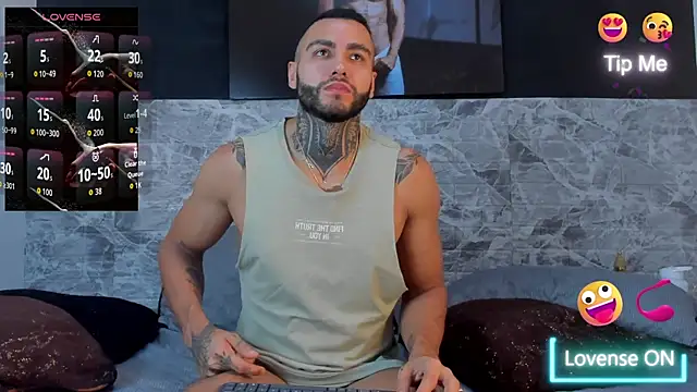 Snapshot of Danny_Willson chatting on 11.02.25 Danny Willson online show from 11.02.25