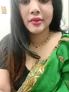 Snapshot of Beauty_Queen_Soniya chatting on 07.20.26 Beauty Queen Soniya online show from 07.20.26