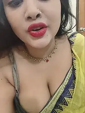 Snapshot of Beauty_Queen_Soniya chatting on 07.24.26 Beauty Queen Soniya online show from 07.24.26