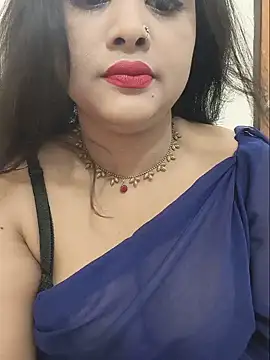 Snapshot of Beauty_Queen_Soniya chatting on 07.25.26 Beauty Queen Soniya online show from 07.25.26
