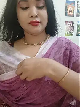 Snapshot of Beauty_Queen_Soniya chatting on 07.27.26 Beauty Queen Soniya online show from 07.27.26