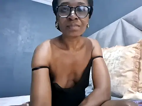 Snapshot of NaughtyCouga chatting on 05.23.26 NaughtyCouga online show from 05.23.26