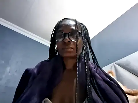 Snapshot of NaughtyCouga chatting on 06.10.26 NaughtyCouga online show from 06.10.26