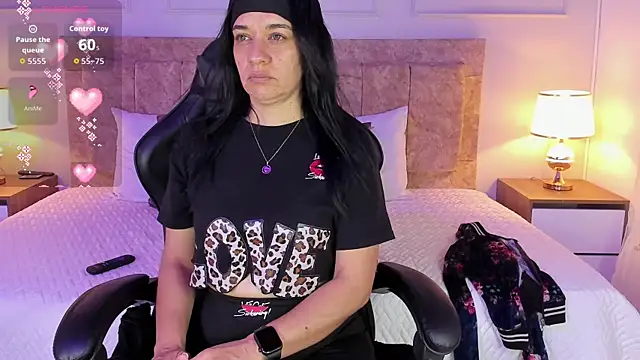 lili milf4 online show from 10.23.25