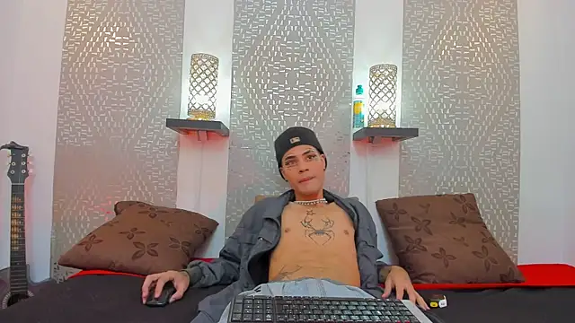 Snapshot of JacobBlackwell_ chatting on 10.17.25 JacobBlackwell online show from 10.17.25