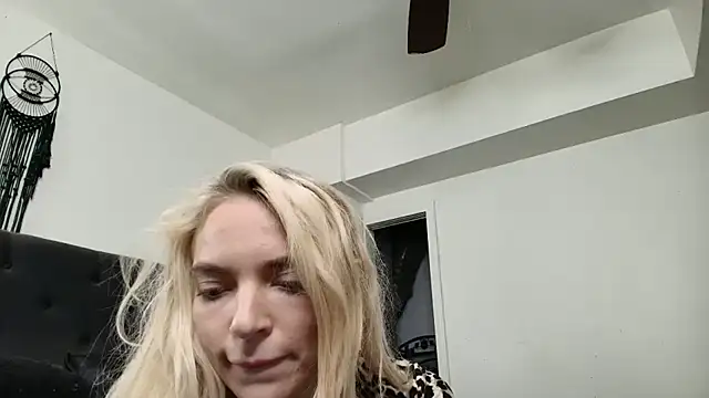 Snapshot of lanasharapova chatting on 10.07.25 lanasharapova online show from 10.07.25