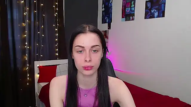 Snapshot of ariel_is_on_vacation chatting on 10.09.25 ariel is on vacation online show from 10.09.25