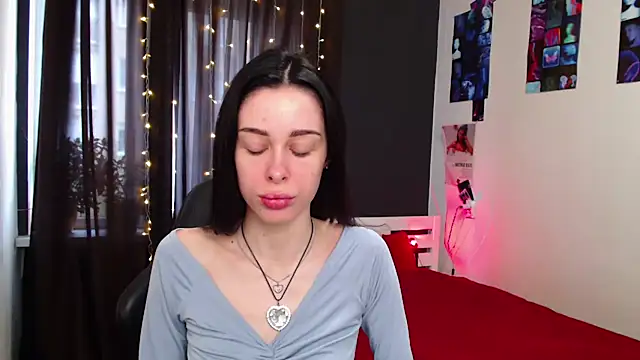 Snapshot of ariel_is_on_vacation chatting on 10.17.25 ariel is on vacation online show from 10.17.25