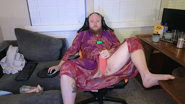 Snapshot of theballboy1 chatting on 04.23.26 theballboy1 online show from 04.23.26