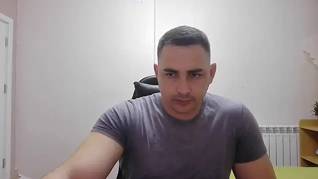 Snapshot of mastermute chatting on 05.19.26 mastermute online show from 05.19.26