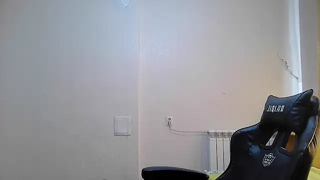 Snapshot of mastermute chatting on 06.03.26 mastermute online show from 06.03.26