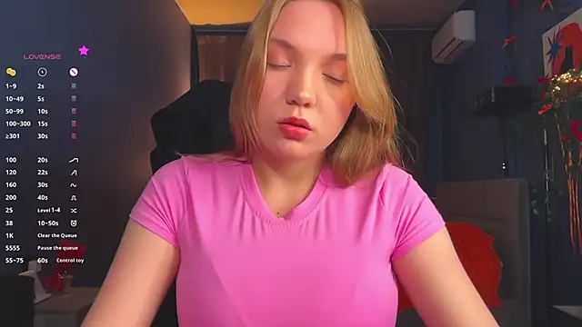 RebeccaEglitis online show from 04.27.26