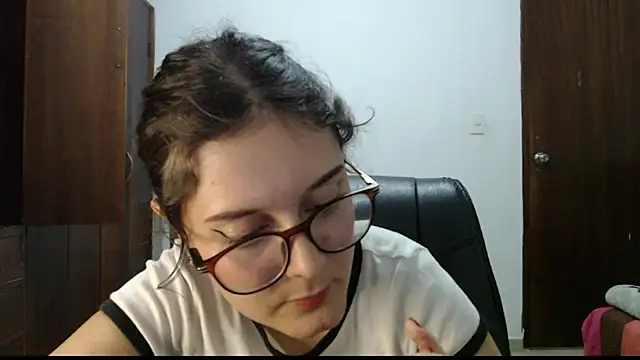CarlaLorez online show from 05.19.26