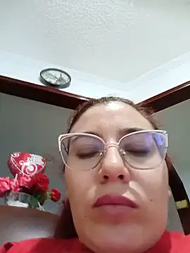 Snapshot of allison_mc chatting on 06.10.26 allison mc online show from 06.10.26