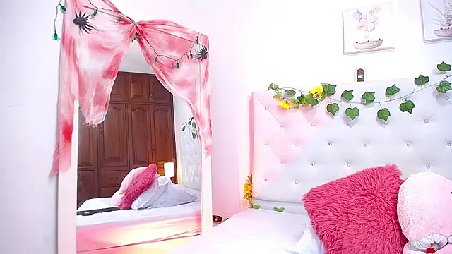 diamondtease  online show from 10.21.25