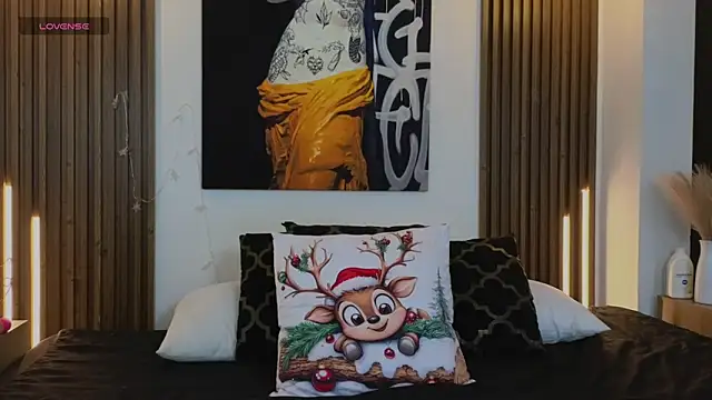 Kitty Bombon online show from 12.04.25