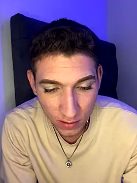 Snapshot of davidxxx_2012 chatting on 10.13.25 davidxxx 2012 online show from 10.13.25