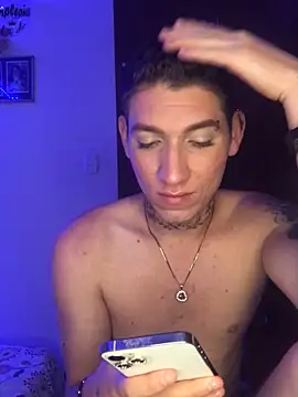 Snapshot of davidxxx_2012 chatting on 10.14.25 davidxxx 2012 online show from 10.14.25