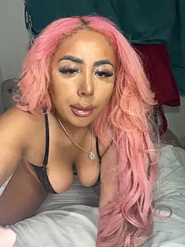 Snapshot of zara_bellexx chatting on 10.16.25 zara bellexx online show from 10.16.25