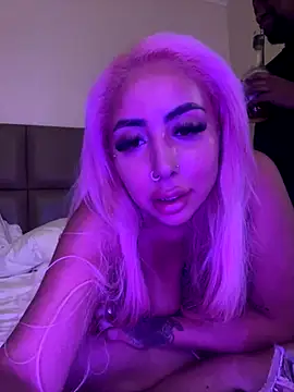 Snapshot of zara_bellexx chatting on 11.27.25 zara bellexx online show from 11.27.25