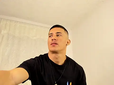 Muscle man07 online show from 11.26.25