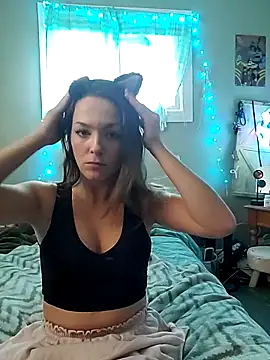 Snapshot of Cassaroll333 chatting on 11.06.25 Cassaroll333 online show from 11.06.25