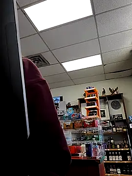 Snapshot of Cassaroll333 chatting on 11.10.25 Cassaroll333 online show from 11.10.25