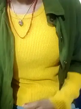 Snapshot of Mahi677 chatting on 11.18.25 Mahi677 online show from 11.18.25