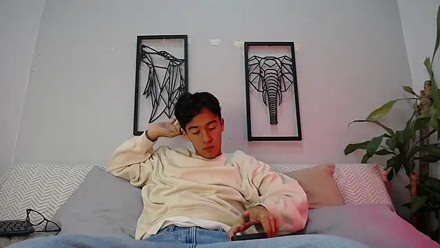 Snapshot of Austin_Reeds chatting on 10.25.25 Austin Reeds online show from 10.25.25