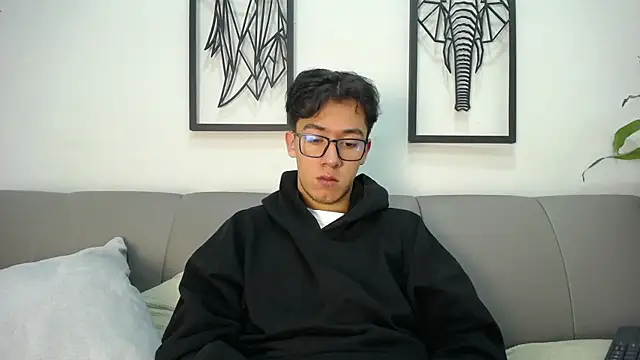 Snapshot of Austin_Reeds chatting on 11.08.25 Austin Reeds online show from 11.08.25