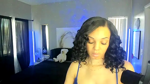 Snapshot of Myonnathegod chatting on 12.14.25 Myonnathegod online show from 12.14.25