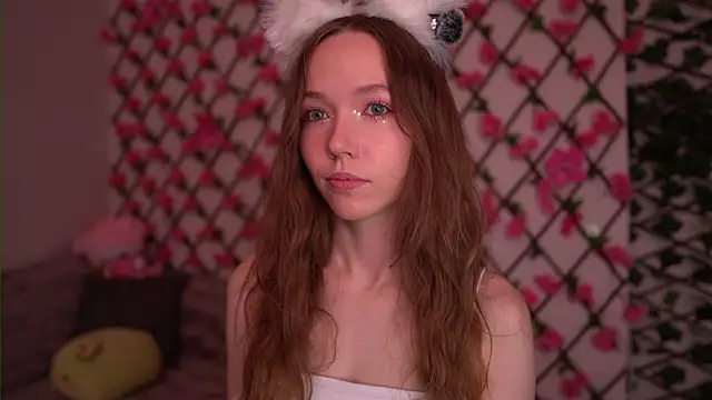 Petite Polly online show from 10.25.25