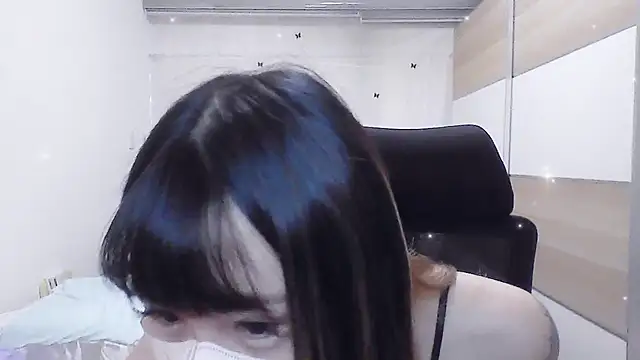 Snapshot of j20907085 chatting on 10.15.25 j20907085 online show from 10.15.25
