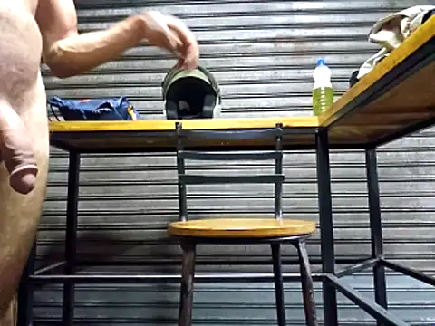 Snapshot of Racso100 chatting on 02.11.26 Racso100 online show from 02.11.26