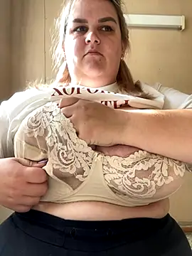 Snapshot of Vita6777 chatting on 10.08.25 Vita6777 online show from 10.08.25