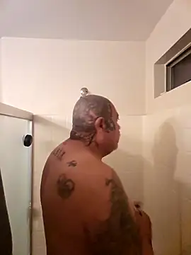 Snapshot of B1GLO chatting on 02.11.26 B1GLO online show from 02.11.26