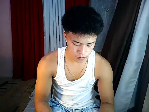 Snapshot of ur_naughtyboy_patrick chatting on 10.24.25 ur naughtyboy patrick online show from 10.24.25