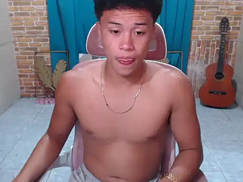 Snapshot of ur_naughtyboy_patrick chatting on 11.20.25 ur naughtyboy patrick online show from 11.20.25