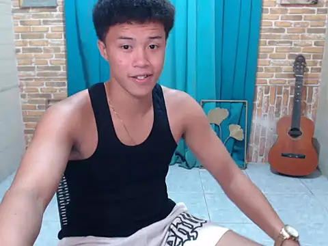 Snapshot of ur_naughtyboy_patrick chatting on 12.03.25 ur naughtyboy patrick online show from 12.03.25