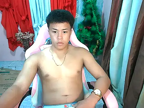 Snapshot of ur_naughtyboy_patrick chatting on 02.08.26 ur naughtyboy patrick online show from 02.08.26