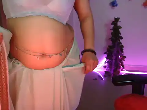 Snapshot of Royal_zara chatting on 10.31.25 Royal zara online show from 10.31.25