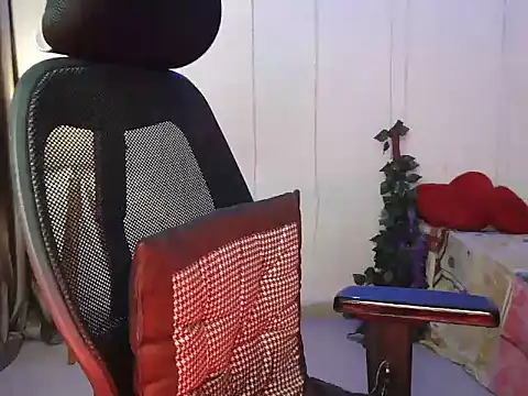 Snapshot of Royal_zara chatting on 01.12.26 Royal zara online show from 01.12.26