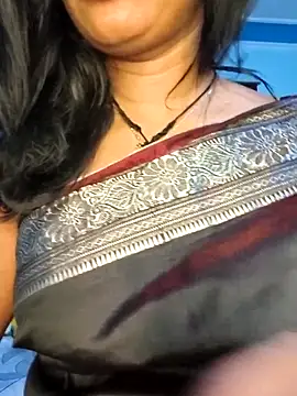 Snapshot of Janu-hasena chatting on 04.14.26 Janu-hasena online show from 04.14.26