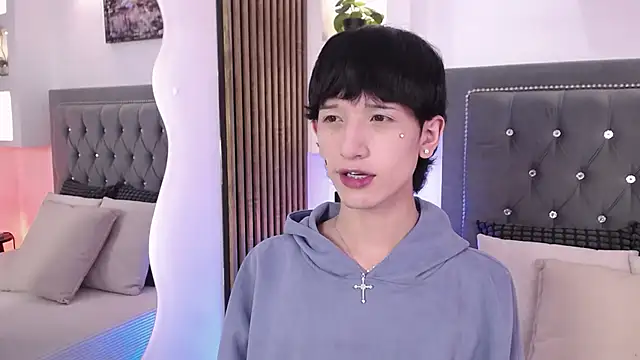 Snapshot of Emo_Boy_ chatting on 06.07.26 Emo Boy online show from 06.07.26